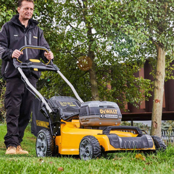 Газонокосилка акуумуляторная DeWalt DCMW564N-XJ  б/акк