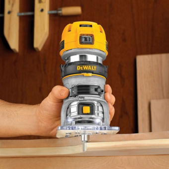 Фрезер DeWalt D 26200 