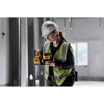 Лазерный постраитель плоскостей DeWalt зеленый луч DCE 089 D1G-QW