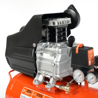 Компрессор PATRIOT EURO 24-240 К + набор пневмоинструмента КIТ 5В   525306366