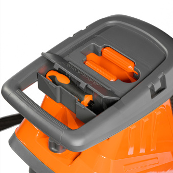 Измельчитель DAEWOO DSR 2550E (2500Вт, макс. диаметр веток 45мм, 3 ножа, 11,6кг)