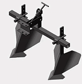 Окучник 2-х рядный, на траверсе с регулируемыми однорядн. окучниками (01.15.11) со сцепкой  01.15.13