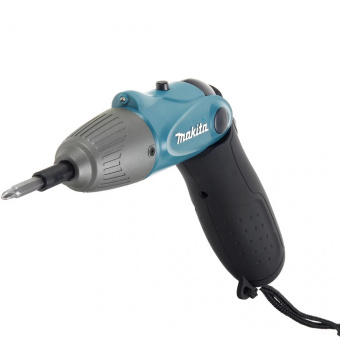 Отвертка аккумуляторная Makita 6723 DW