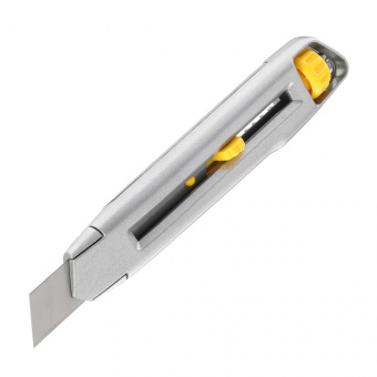 Нож STANLEY INTERLOCK с 18 мм лезвием 0-10-018