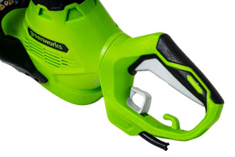 Кусторез электрический Greenworks GHT7068 (Deluxe, 700Вт, 68см) 2201407