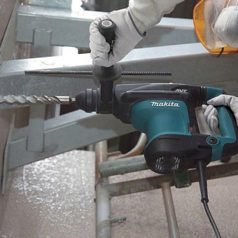 Перфоратор Makita HR 3210 С