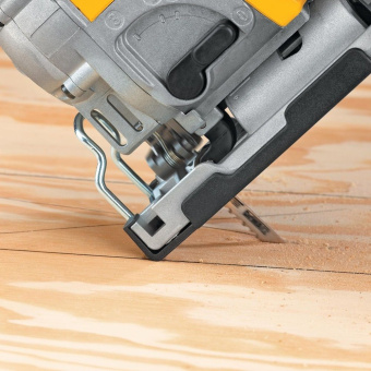 Лобзик DeWalt  DW 331KT-QS 