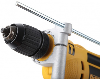 Дрель DeWalt DWD 024 S