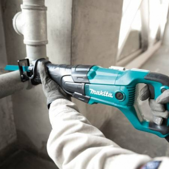 Пила сабельная Makita JR 3061 T 