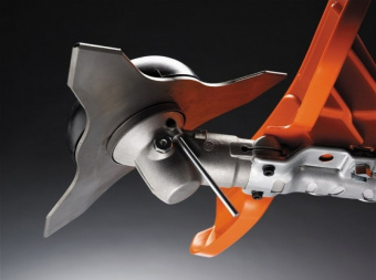 Бензокоса Husqvarna 133 R 