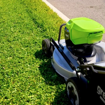 Газонокосилка аккум. Greenworks LM221S (82V, 56см, самоходн., без АКБ и ЗУ) 2519407