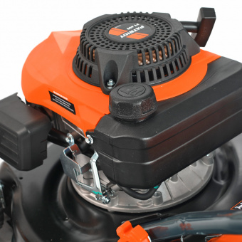 Газонокосилка бензиновая PATRIOT PT 400   512109400