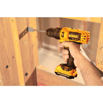 Шуруповерт DeWalt DCD 716 D2-KS 