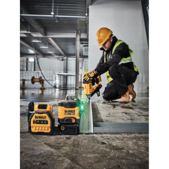 Лазерный уровень DeWalt зеленый луч  DCE 089 D1G18-QW 