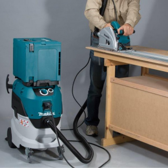Пылесос Makita VC 4210 L