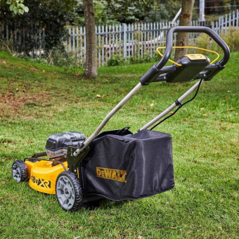 Газонокосилка акуумуляторная DeWalt DCMW564N-XJ  б/акк