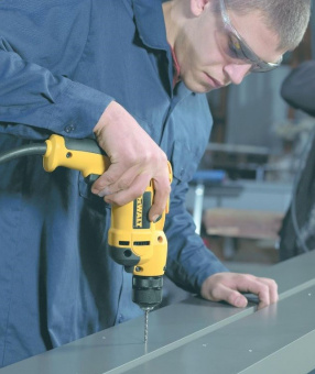 Дрель DeWalt DWD 112 S-KS