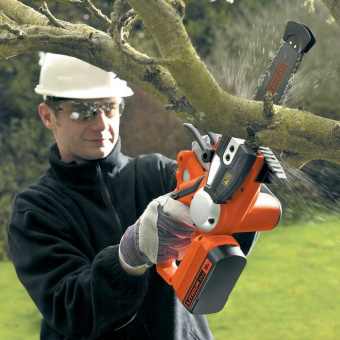 Пила цепная аккумуляторная Black+Decker GKC 1820 L20-QW 