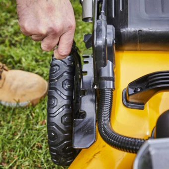 Газонокосилка акуумуляторная DeWalt DCMW564N-XJ  б/акк